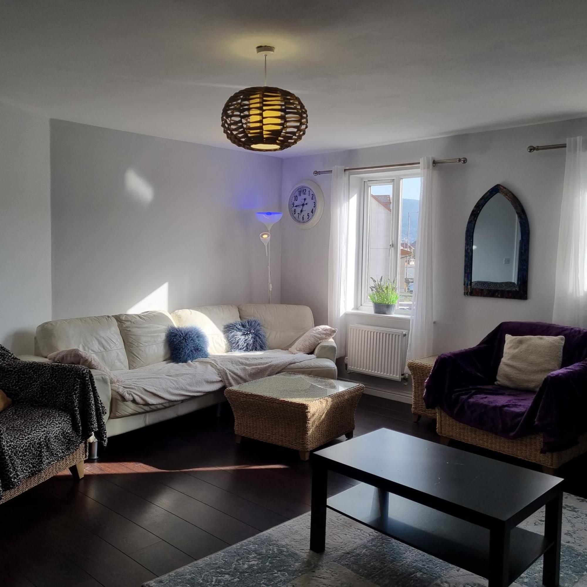 Sea Escape The Tardiis Beachfront Location Aberavon Beach Sea Views Driveway Parking Port Talbot Zewnętrze zdjęcie